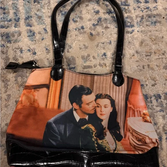 Vintage “Gone With The Wind” Scarlett and Rhett Rhinestone Movie Poster Tote - Picture 4 of 10